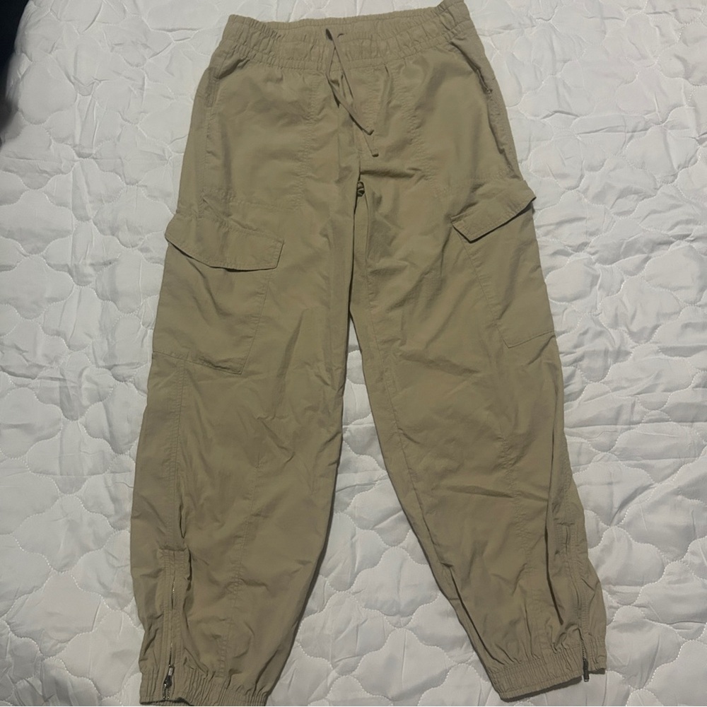 Old navy Tan Cargo Pants quick dry